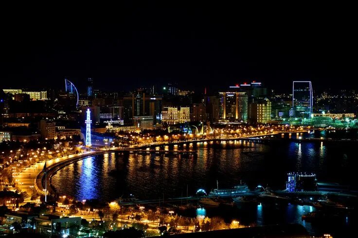Night rain @ Baku Baku, Azerbaijan, Sydney opera house