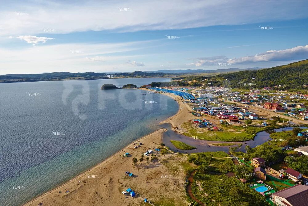 Что сейчас происходит андреевке. Андреевка хасанский район. Бухта андреевка владивосток. Магнит андреевка. Набережная в андреевке севастополь.