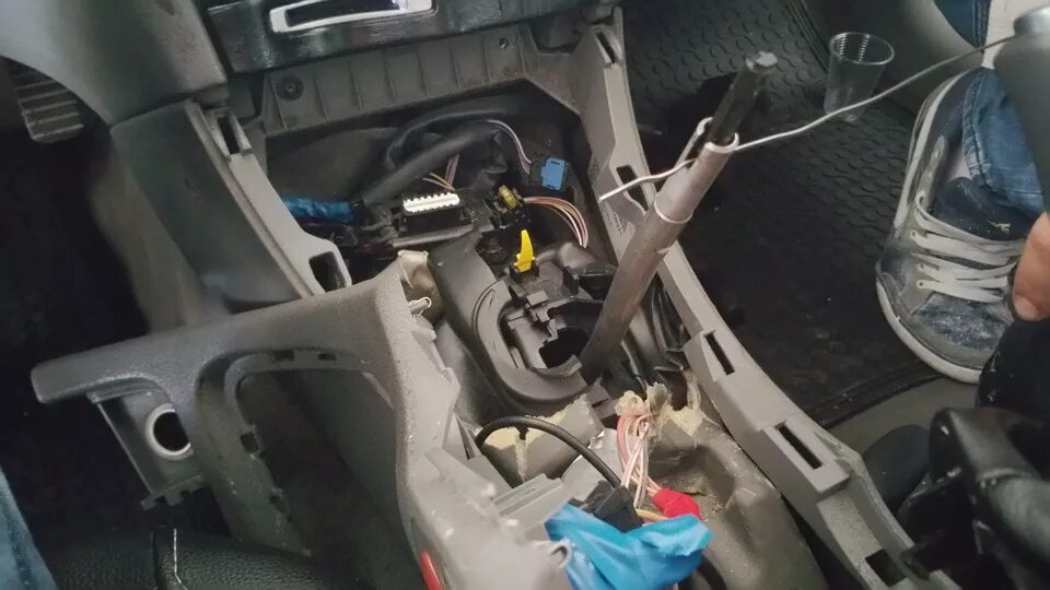 Как снять ручку лагуна 2 рукоятка кулисы Renault Laguna I, 2 л, 1995 года аксессуары DRIVE2