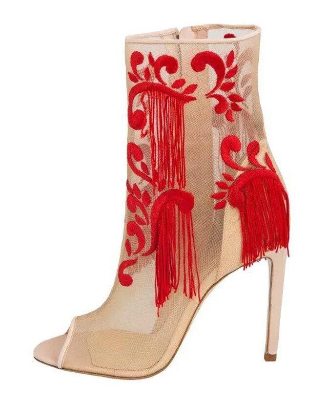 Показ модных ботильонов фото и видео. Элегантные ботильоны. Ботильоны женские зимние. Le silla ботинки с кружевом. Ботильоны осень 2023 валберис.