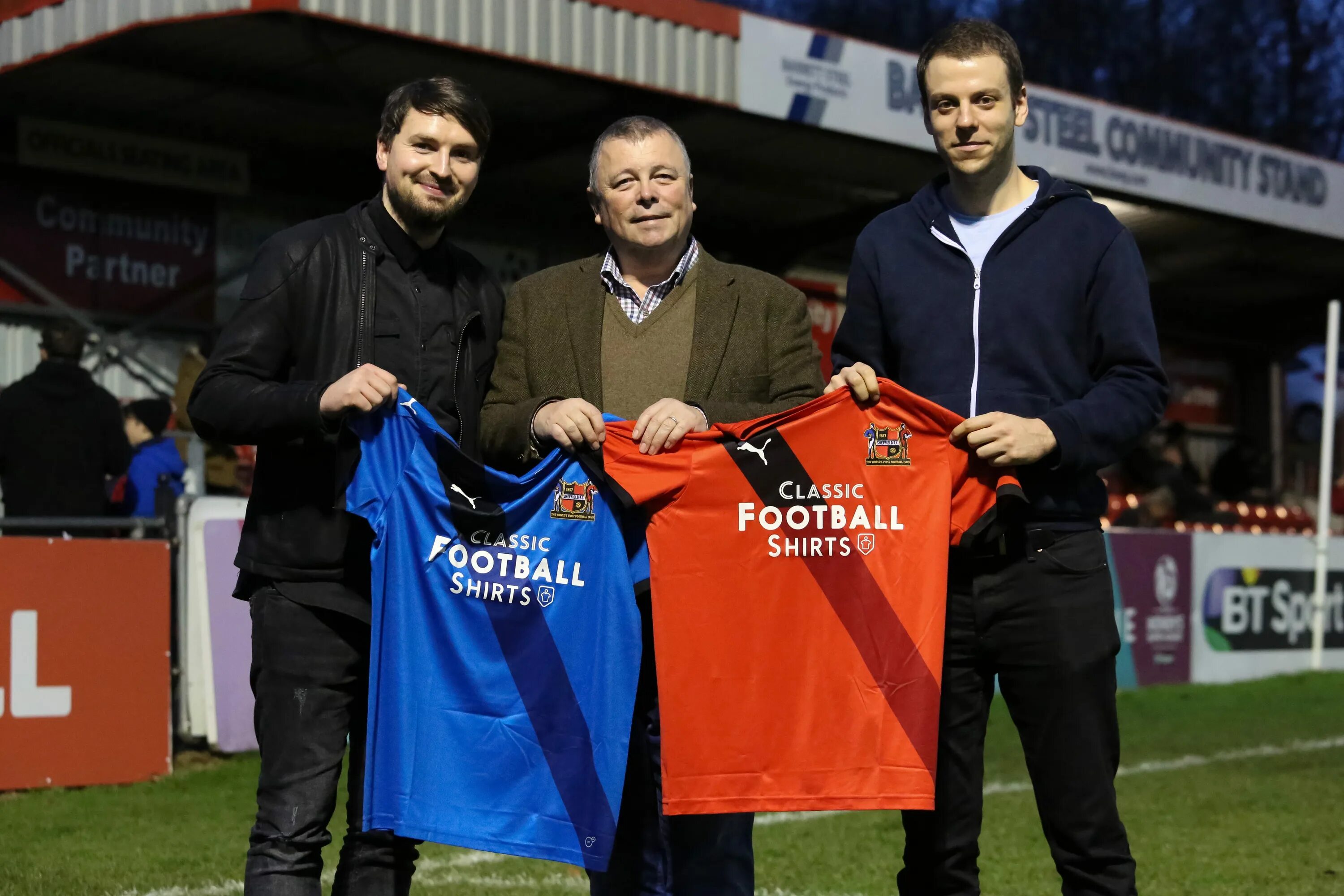 Анте ребич. Алавес город. Луис суарес и месси. Your partner football club. Рякцая руни без мата.