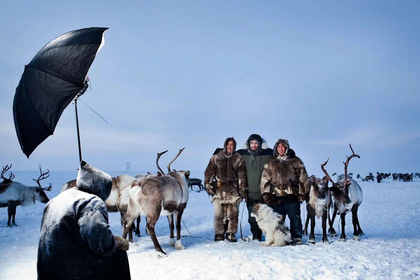 Аляска эскимосы. Эскимосы чукотки. Эскимосы. Аляска эскимосы. Чукчи коряки эвенки.