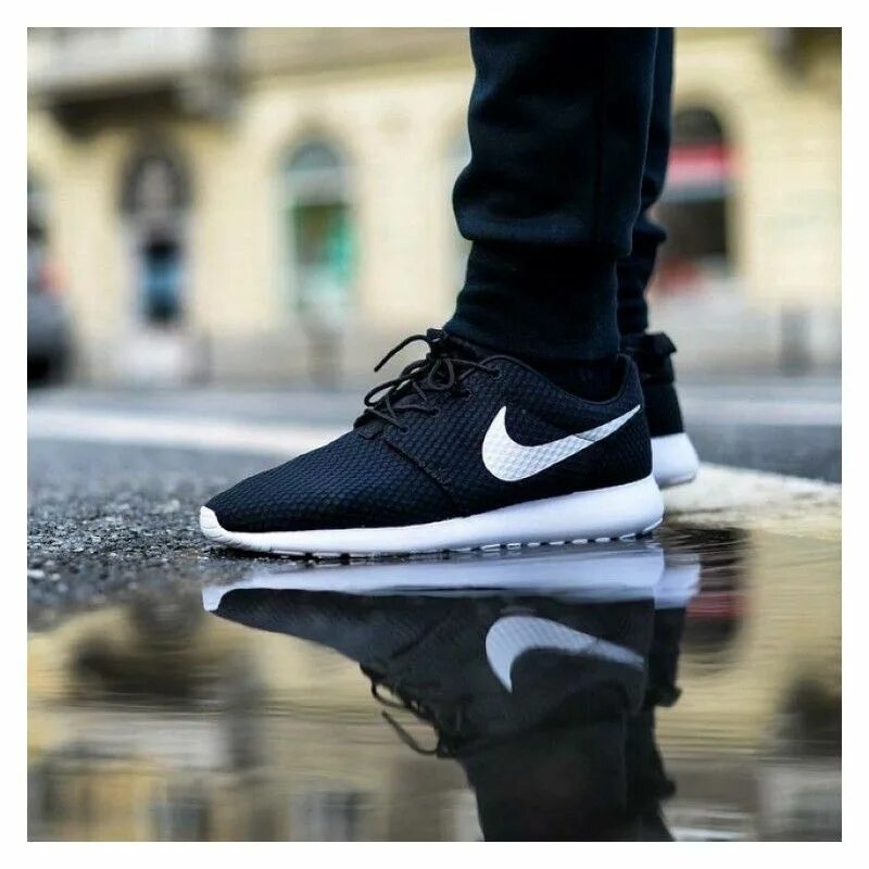 Найк для мужчин. Nike Roshe one. Кроссовки Nike Roshe one. Roshe one br найк черные. Кроссовки найк Роше РАН мужские.