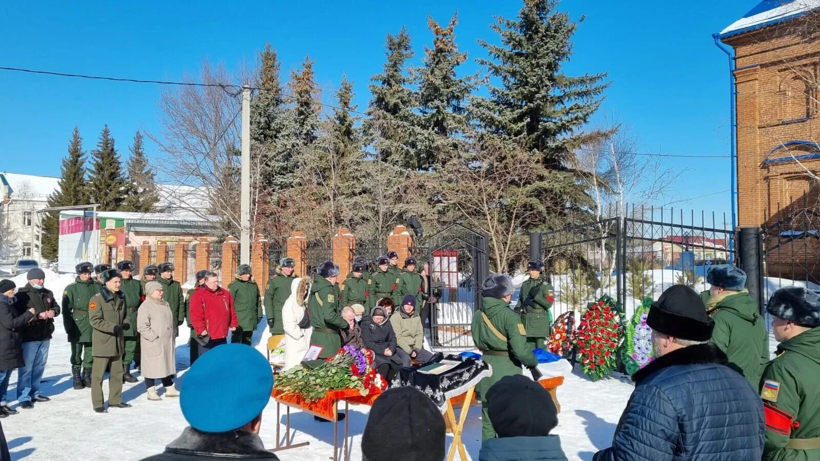 В Курганской области простились с военнослужащими. Похороны в Курганской области.