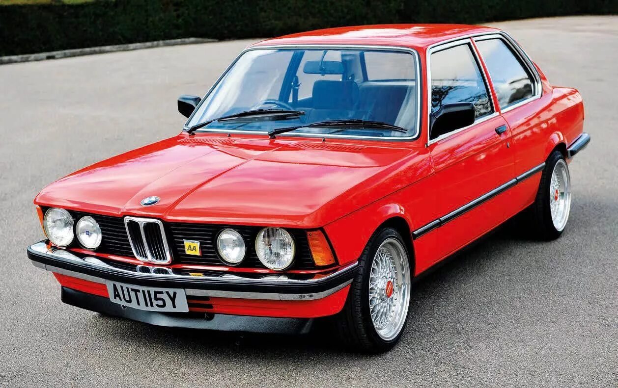 Toyota corolla 1986. Brawl stars. Bmw 3 старая. Star staraya kupa rus что это. Браво старс меню.