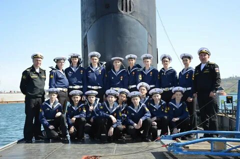 Подводная лодка моряки