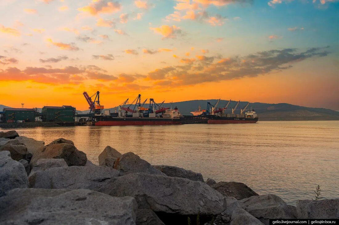 Море уголь. Восточный порт врангель. порт находка угольный терминал. восточный порт угольный терминал. порт бухта врангеля.