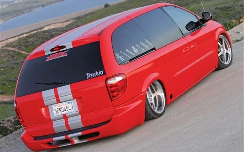 Тюнинг караван. Dodge Caravan Tuning. Dodge Caravan 2003 Tuning. Dodge Caravan 2002 Tuning. Dodge Caravan stance.