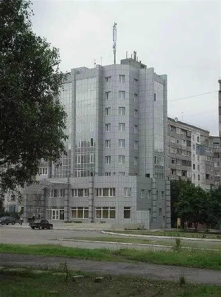 Гостиница металлург алчевск обстрел. Алчевск гостиница юбилейная. Гостиница алчевск. Гостиница спорт алчевск 2022. Гостиница металлург алчевск.