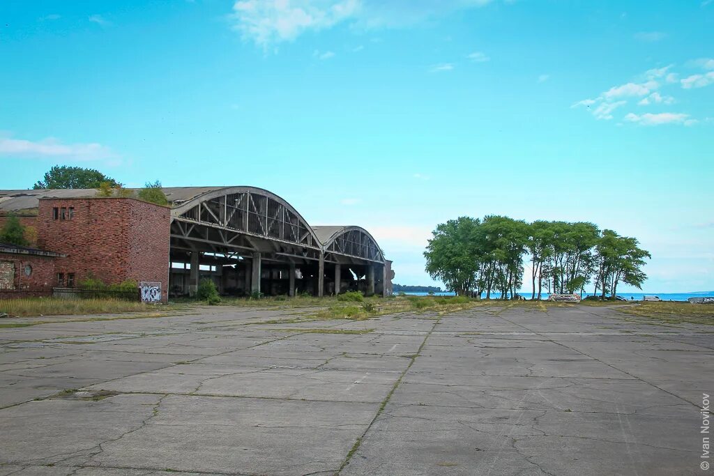 аэродром нойтиф. балтийская коса заброшенный аэродром. аэродром нойтиф балтийская. аэродром нойтиф балтийская коса. нойтиф на балтийской косе.