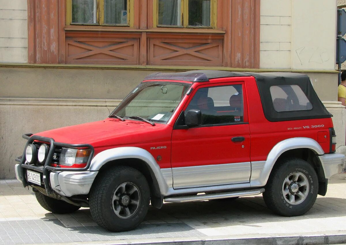 Mitsubishi pajero v6. Мицубиси Паджеро v6 3000. Mitsubishi Pajero 3000 v6. Митсубиси Паджеро 2 v6 3000. Мицубиси Паджеро 6.