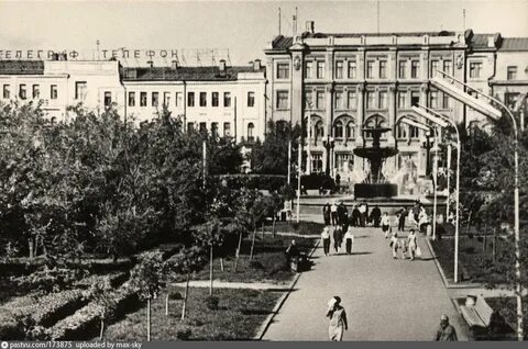 Площадь имени дзержинского