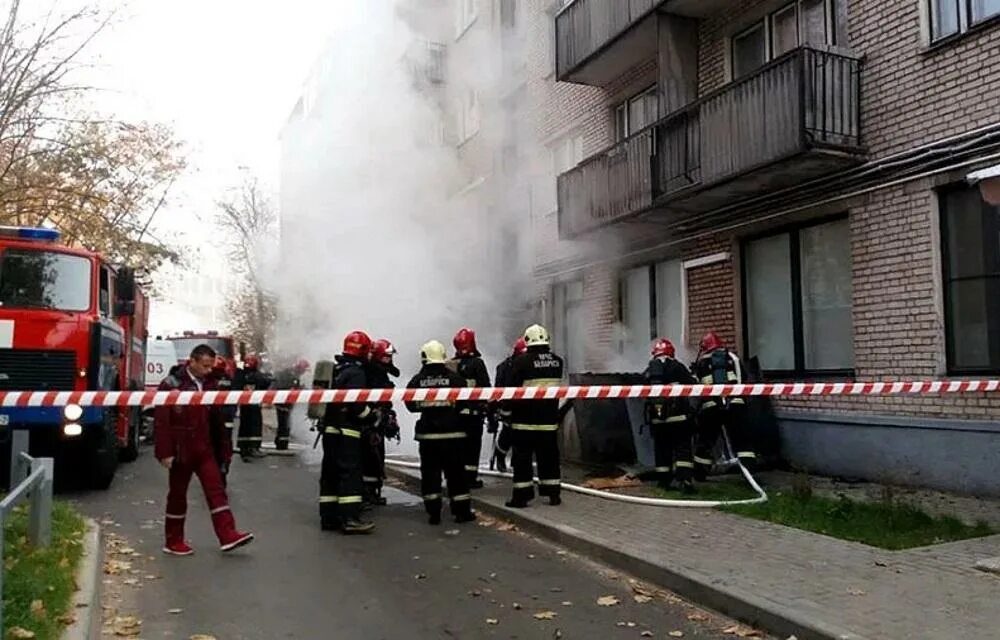 Тушение пожаров в подвалах зданий конспект. Тактика тушения пожаров в подвалах зданий. тушение пожаров в подвалах. пожар в зданиях повышенной этажности. при тушении пожаров в подвалах..