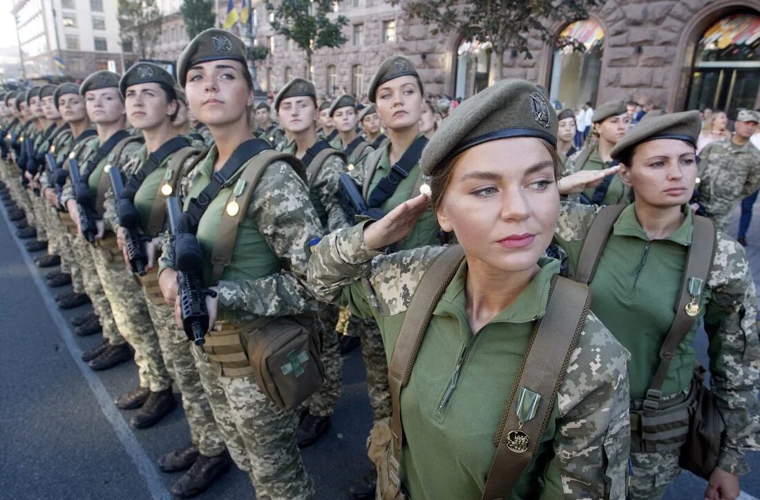 стоит ли женщинам воевать.