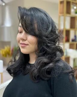 Өте кішкентай сиськи бар секс