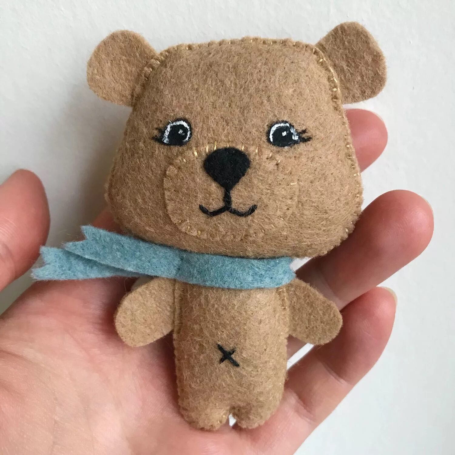 Игрушки из фетра. Медвежонок из картона. Плоские игрушки. Медведь из полотенца. Объемная аппликация медведь.