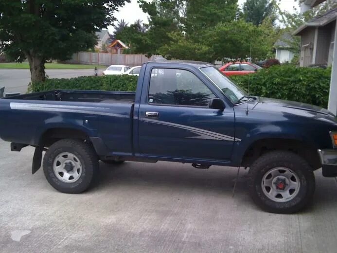 Вал пикап. Toyota tacoma regular cab 4x4 lifted. тойота пикап 86. трехместный пикап. трехместный пикап двухдверный.