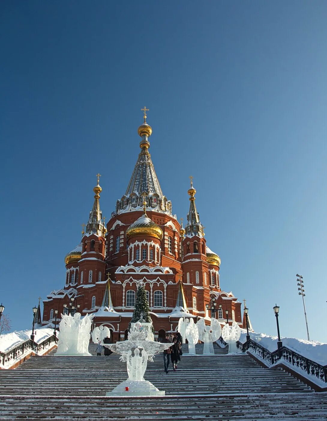 Св ижевск. Храм Свято Михайловский Ижевск зимой.