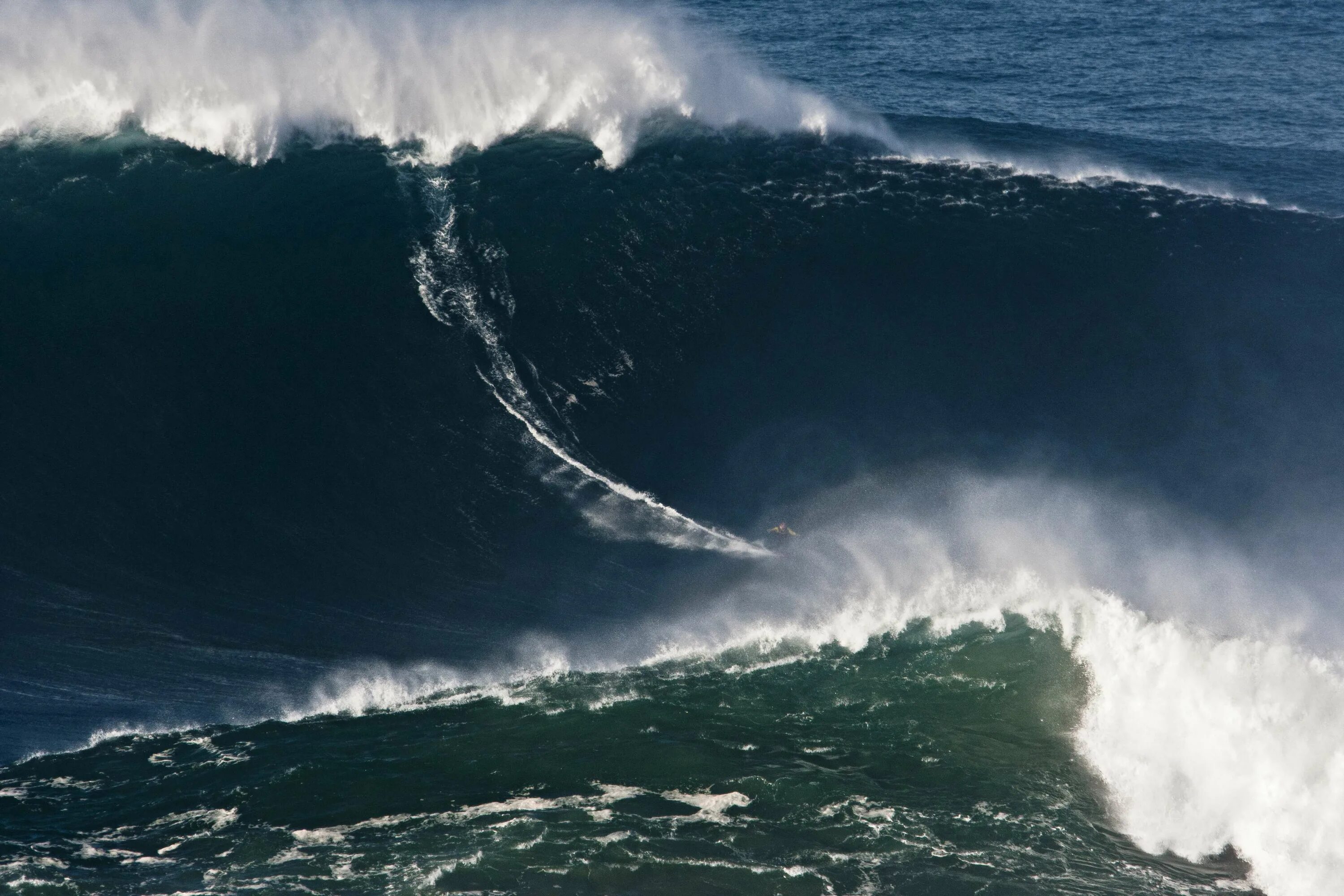 Самая высокая волна. Бискайский залив волны убийцы. ЦУНАМИ Тихого океана 30 метров. ЦУНАМИ 500 метров. ЦУНАМИ 520 метров.