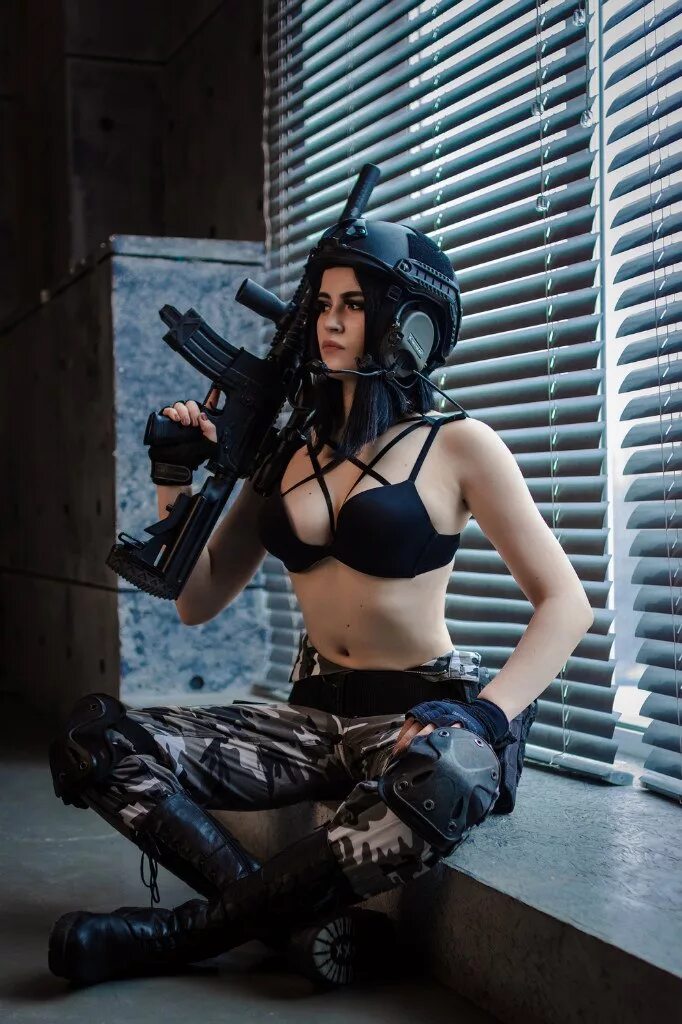 Metro r34. Метро exodus 2033 катя. Метро эксодус гюль. Metro exodus оля. Metro r34.