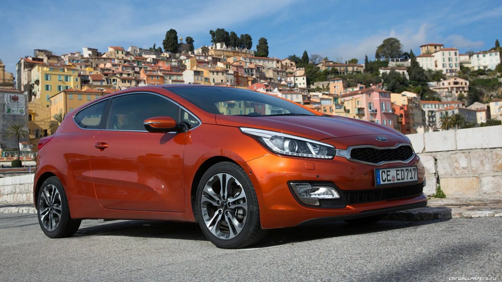 Киа удлиненная. Kia Pro Ceed 2013. Kia Ceed 2013. Kia Pro cee'd 2013. Kia Ceed хэтчбек.