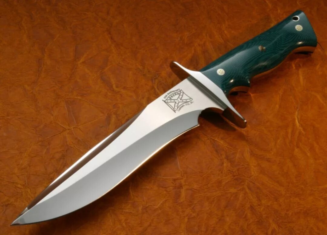 Продажа холодного оружия. Красивые ножи. Боевые ножи. Красивые боевые ножи. Очень красивый нож.