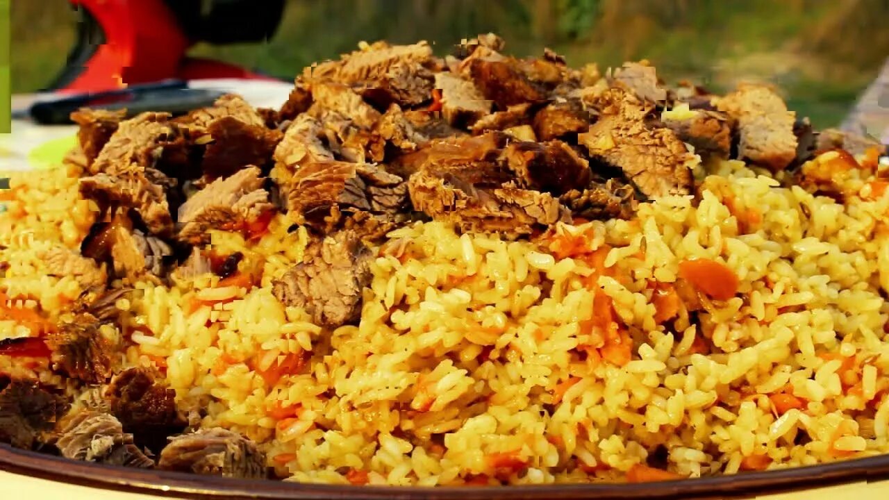 домашний рассыпчатый плов с курицей. плов рецепт с курицей на сковороде рассыпчатый пошаговый. плов с курицей на сковороде пошаговый. плов с курицей. постный плов с овощами на сковороде.