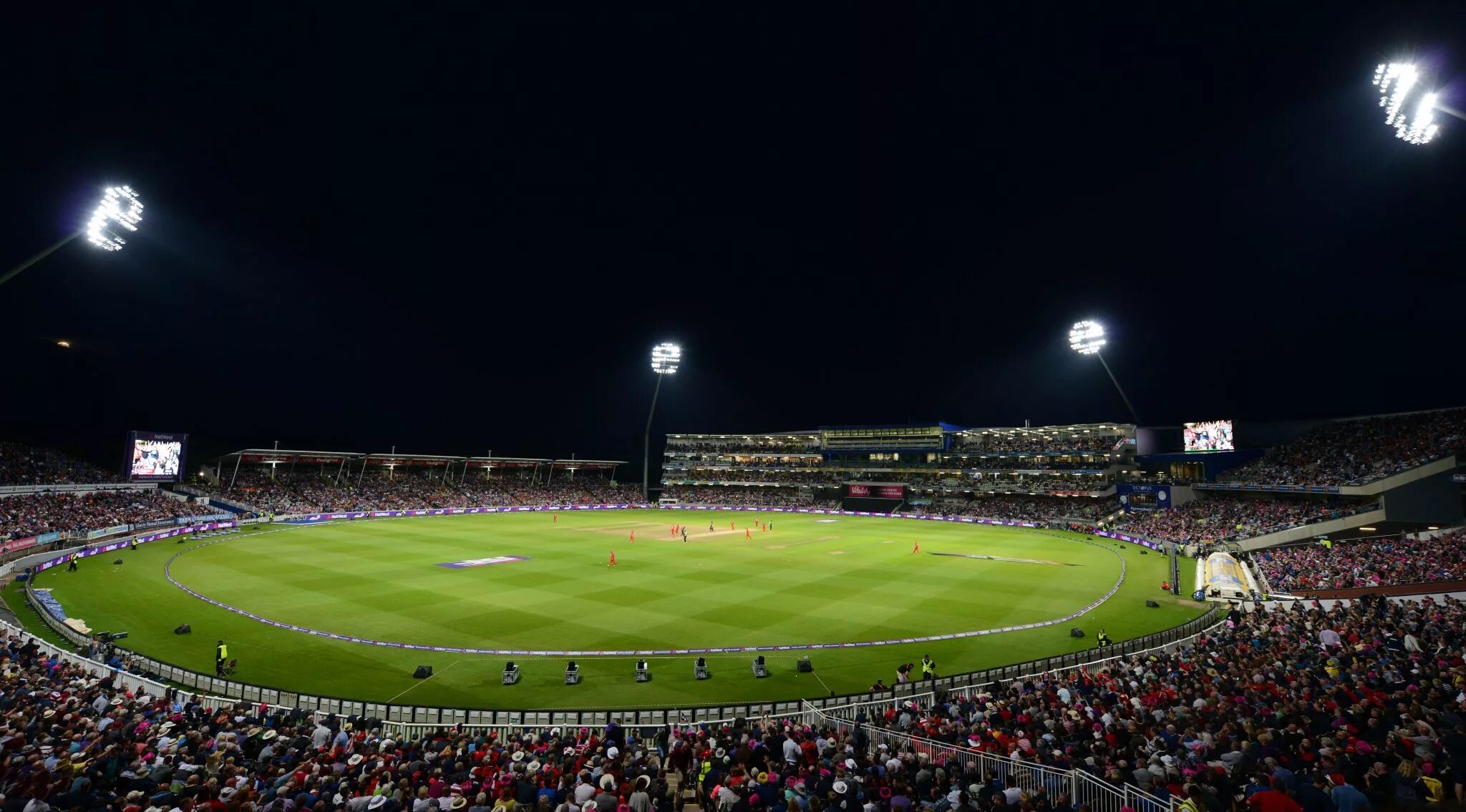 Cricket Stadium. Стадион Индиан Уэльс. Бостонский стадион. Стадион Брайтона.