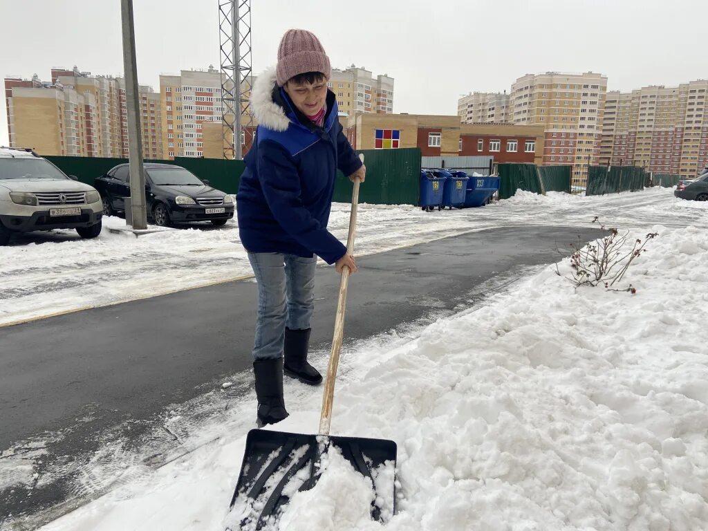 Работа в москве от прямых работодателей дворник. Дворник. Лучший дворник. Лучший дворник в мире. Добрый дворник.