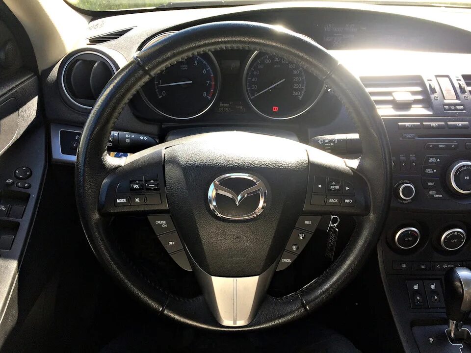 Круиз мазда 6. Mazda 6 круиз контроль. Мазда 3 2012 год круиз контроль. Mazda 6 GH круиз контроль. Мазда 3 BL 2011 руль.