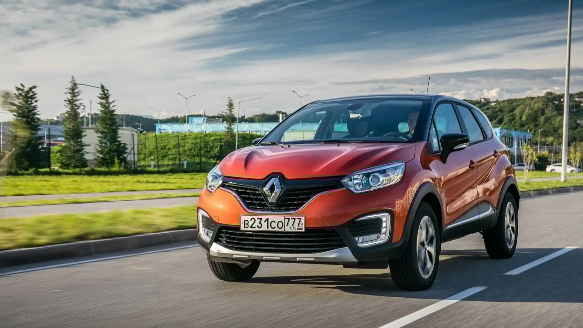 Рено картуз. Реклама renault captur. Renault kaptur tuning. Какой каптур выбрать. Renault паркетник.