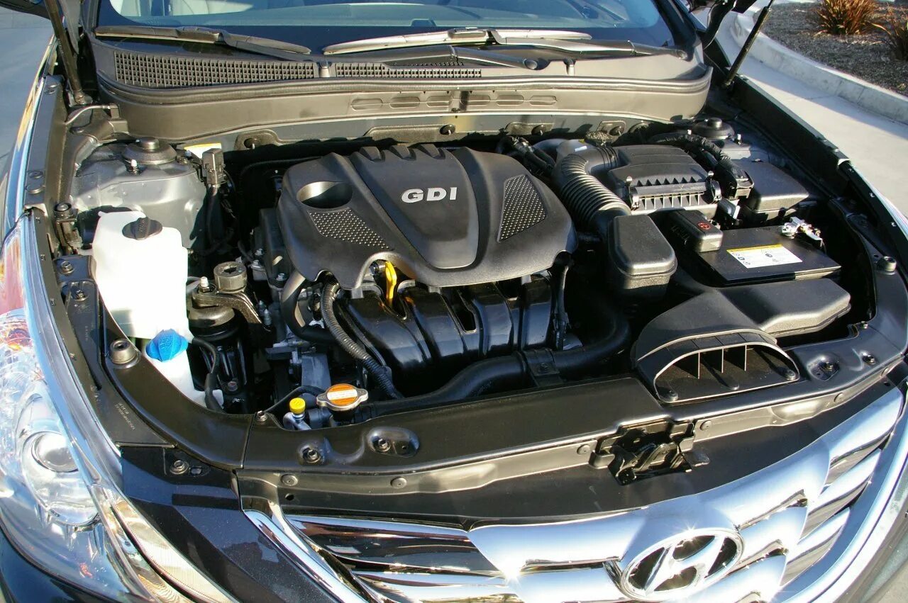 Хендай солярис 2011 двигатель. ДВС Hyundai Sonata 2.0 2011. Hyundai 2011 мотор Sonata. Hyundai Sonata 2010 2.4 мотор. Хендай Соната 2012 мотор.
