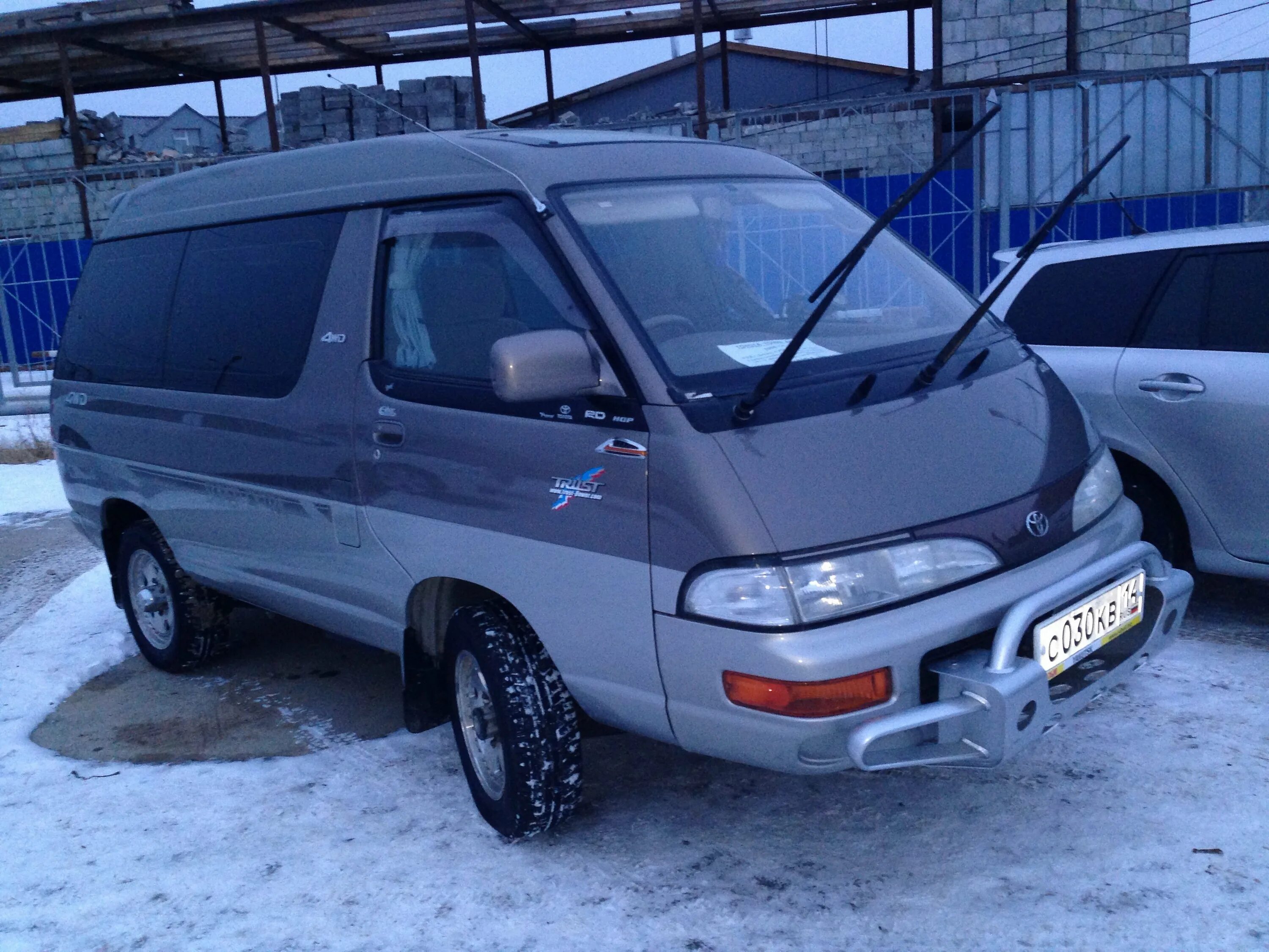 Отзывы тойота айс. Toyota Town Ace 1996. Тойота Таун айс 1996. Toyota Town Ace 1996 Tuning. Тойота Таун айс 2001 Люкс.