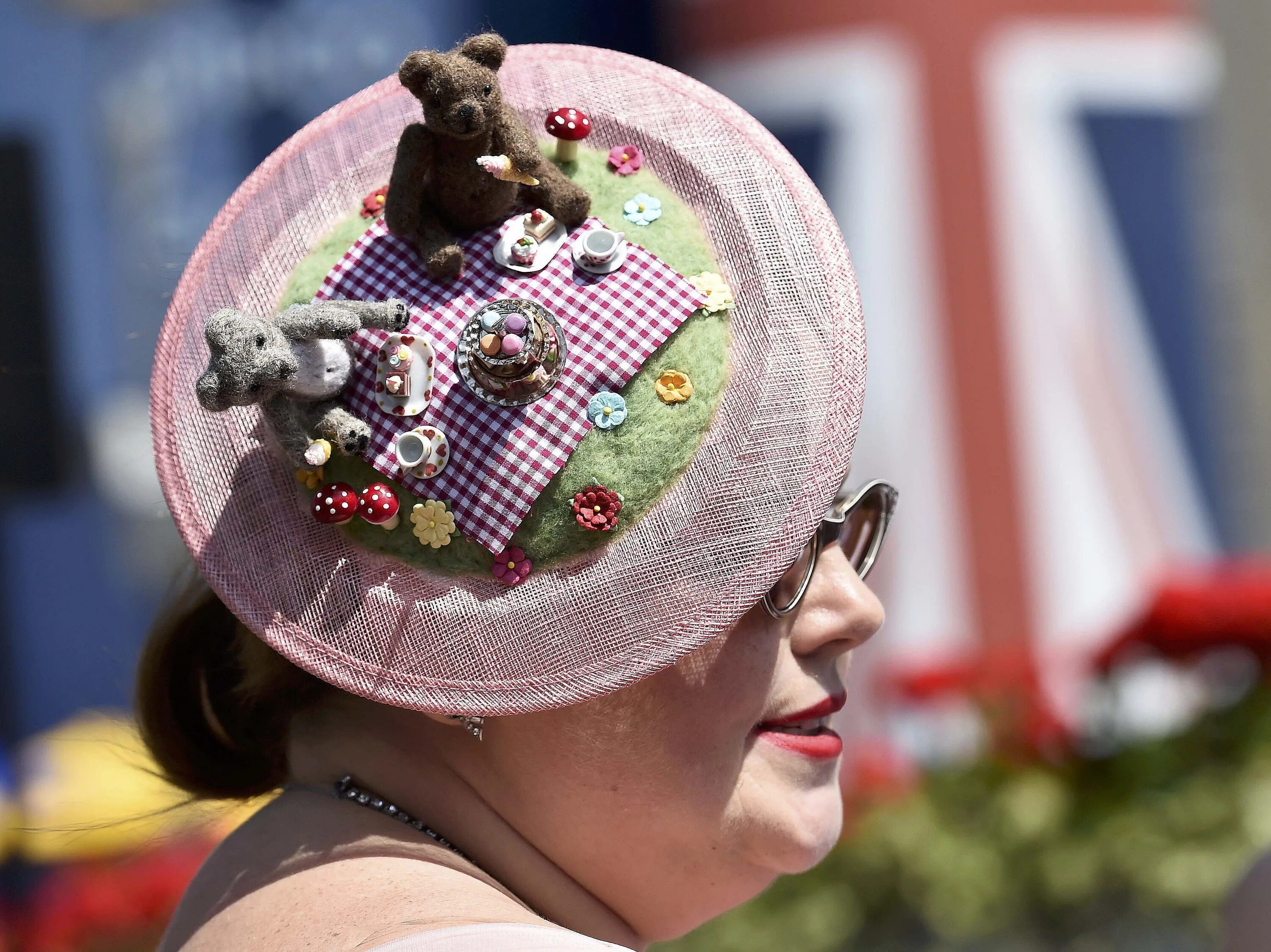 Роял аскот шляпы. Royal Ascot Ladies. Оригинальные шляпки. Необычные шляпы. She this hat