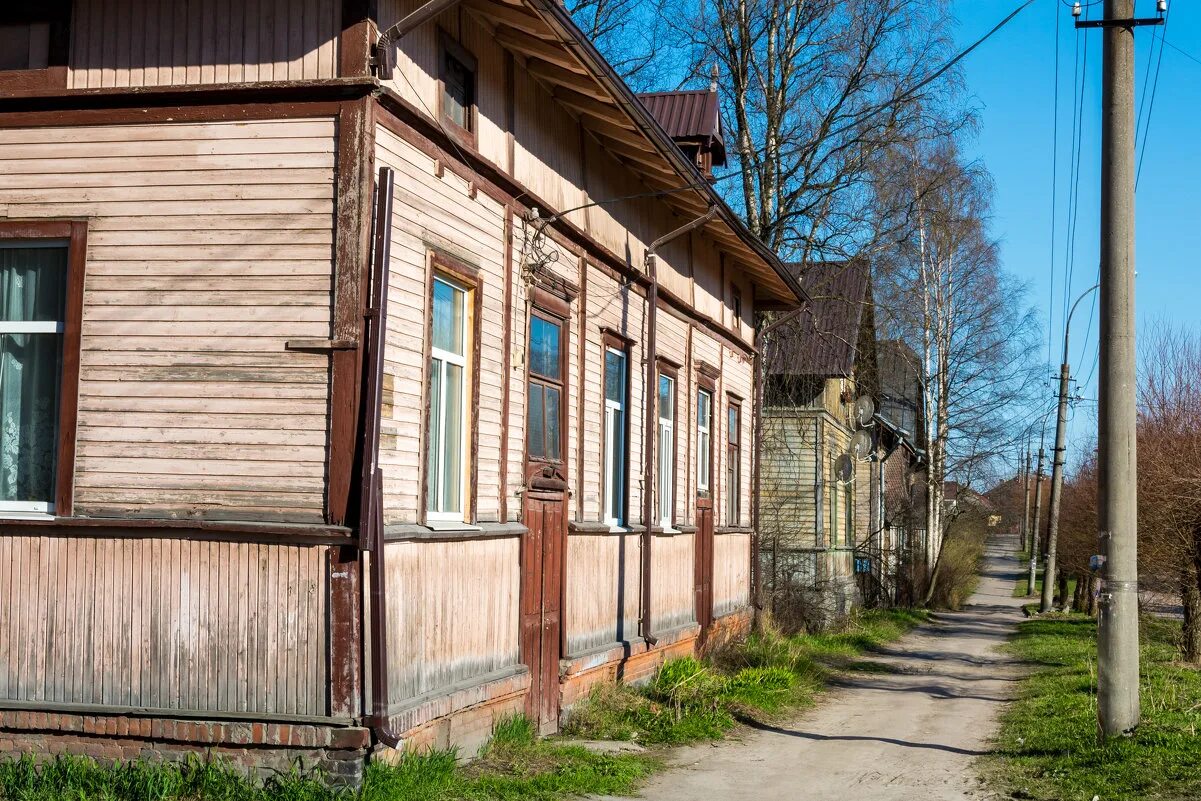 Сортавала улица карельская. Карельский дом Сортавала. Улица Антикайнена Сортавала. Сортавала, ул. Антикайнена, 13а.