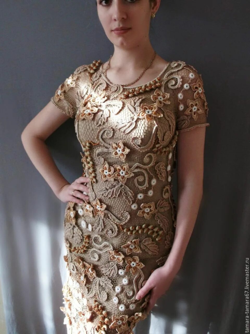 стильные вязаные платья. анна атаманчук ирландское кружево. вязаные платья ручной работы. вязаное платье с косами. вязаное платье с аранами.