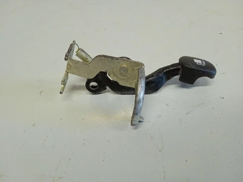 гетц ручка открытия бензобака. датчик высоты дорожного просвета nissan teana j32. рычак открывания бака в киа сиид. ручка открывания бензобака форд мондео 3. ручка открывания бензобака лифан х60.