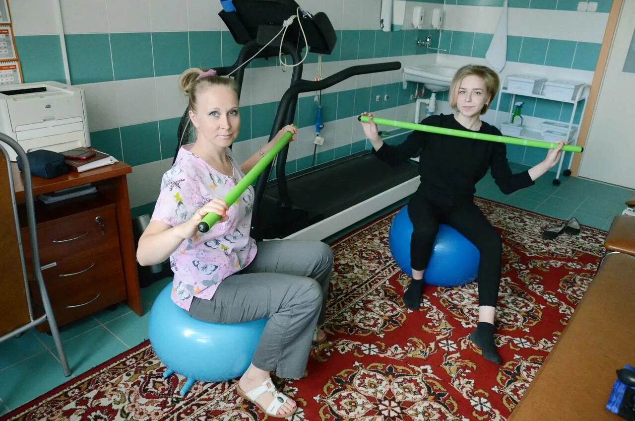 Инструктор методист. Инструктор-методист по лечебной физкультуре. Адаптивная физкультура. Инструктор-методист это кто. Инструктор физической культуры.