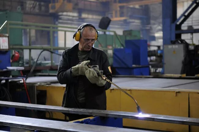 курганский завод автобусов. область 45. производственный завод. заводы курган вакансии. курганский арматурный завод литейных цех.