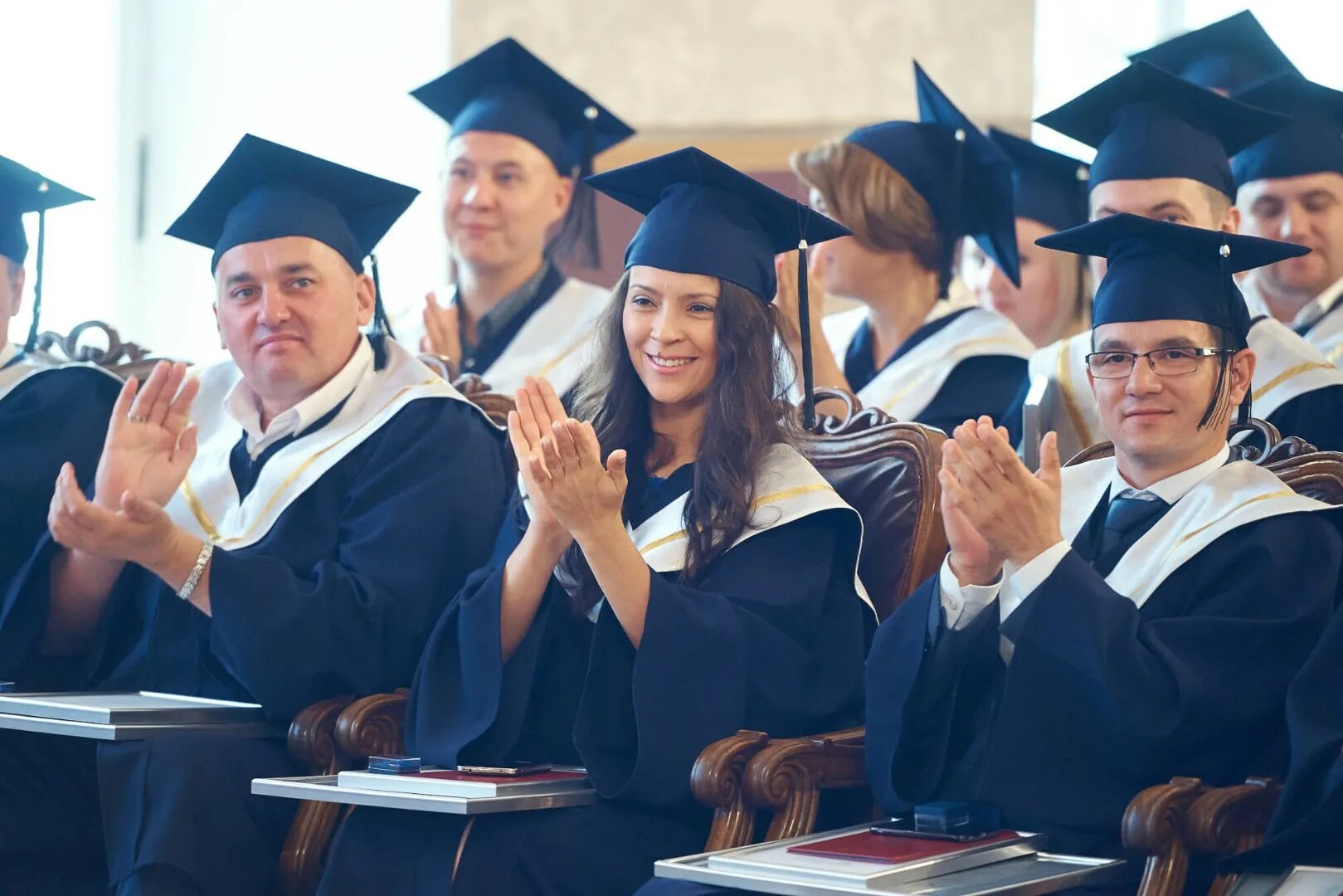 MBA школа. Выпускники MBA. Выпускник МВА. МВА что это в образовании.