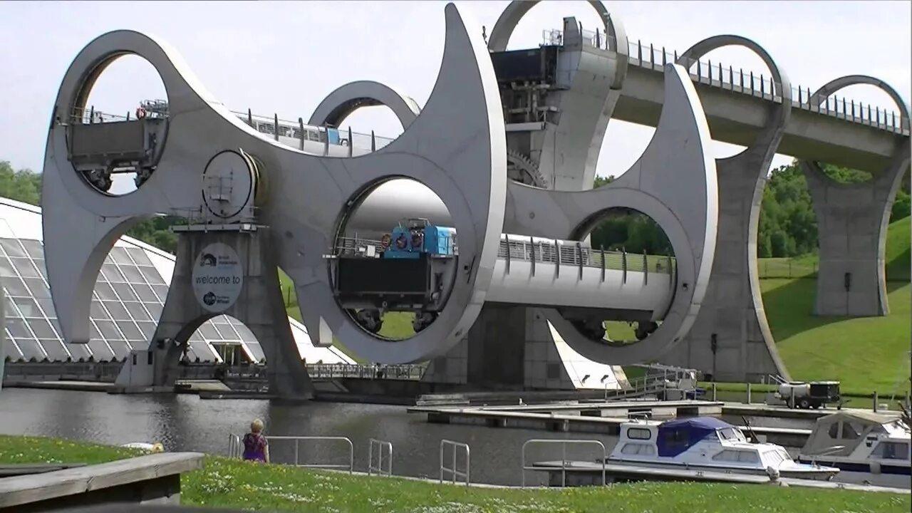 Мостовая опалубка пролетного. Ферма моста. Мост reinig bridge. Мост бетанкура спб. Крымский мост железная дорога.