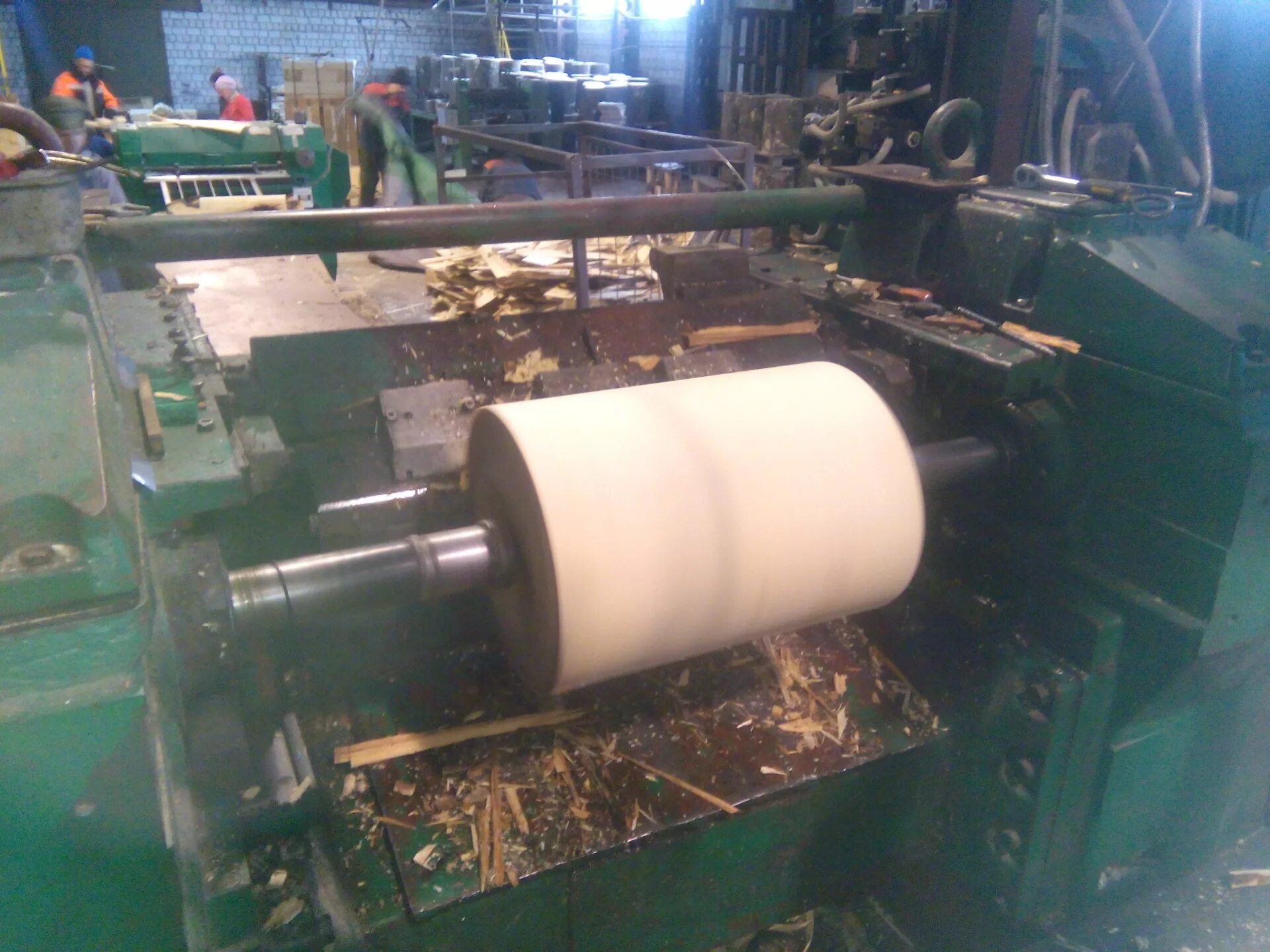 Бесшпиндельный лущильный станок. Лущильный станок применяется для получения. Станок лущильный mxa-110/150. Лущильный станок pk 800-. Лущильный станок применяется для получения.