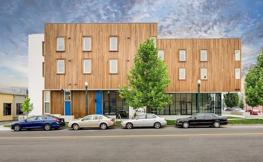 Гамильтон (новая зеландия). Диксон штат иллинойс. Кранбрук канада. Здание мотели. Придорожный отель в америке.