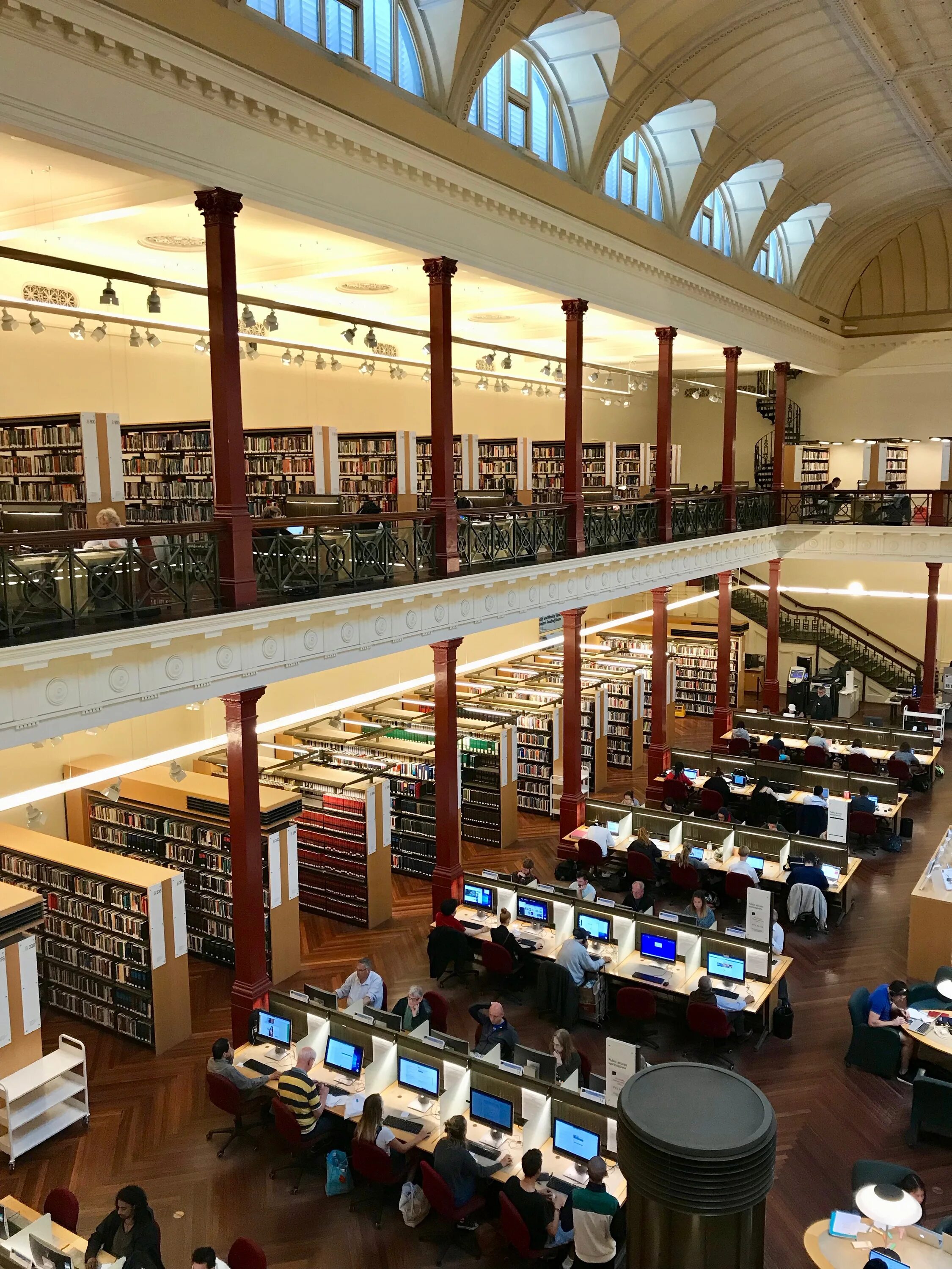 State library. Мельбурн гос библиотека Виктории. Читальный зал. Библиотека в Австралии. Государственная библиотека.