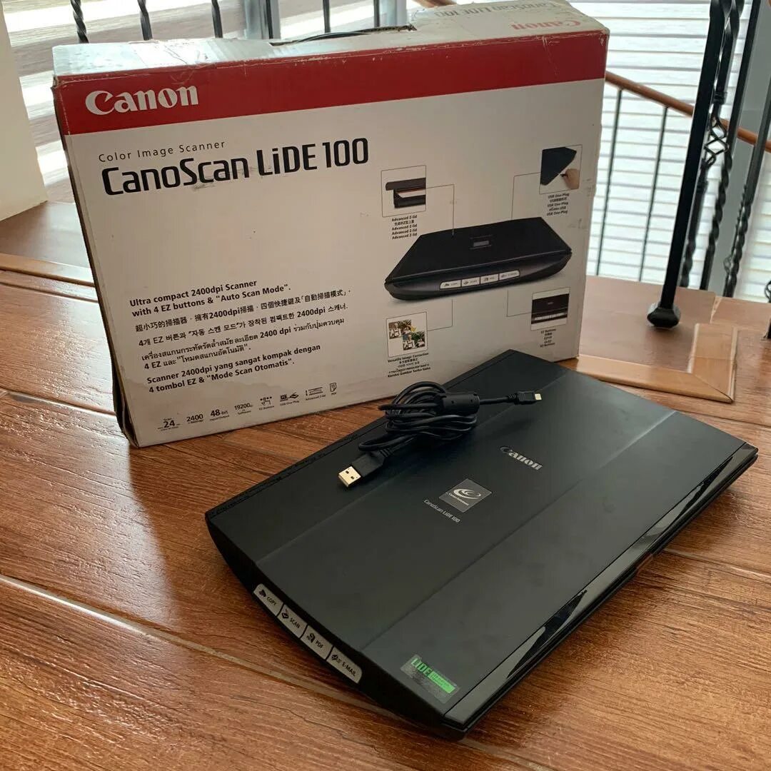 Сканер canon lide купить. Canon CANOSCAN lide 110. Сканер планшетный Canon lide 110. Сканер Canon lide 220. Canon CANOSCAN lide 210.