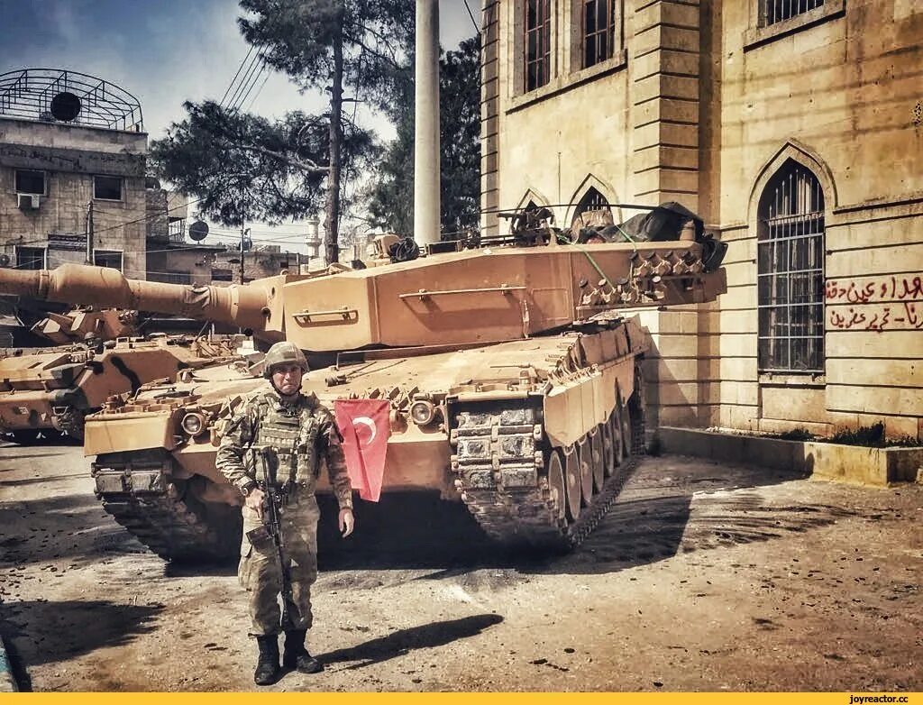 2 2 4 turkey. Leopard 2a4 в Сирии. Турецкий Leopard 2a4. Турецкие танки Leopard - 2 в Сирии.