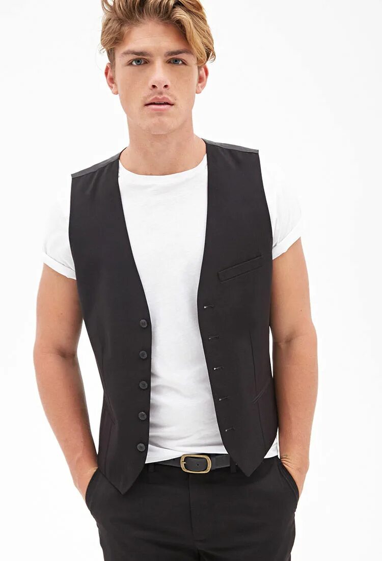 Black vest. Жилетка с футболкой мужская. Жилетка мужская классическая с футболкой. Парень в жилете. Пиджак без рукавов мужской.