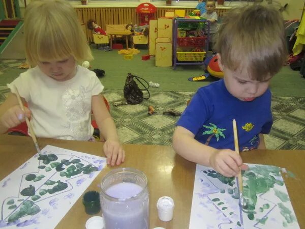 Занятие по изо в младшей группе. Рисование ясли. Рисование в младшей группе. Рисование с детьми раннего возраста. Занятие для яслей изо.