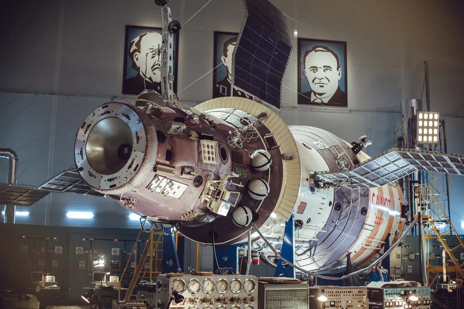 Союз 7 россия 1. Салют 7 Космическая станция. Космический корабль салют 7.