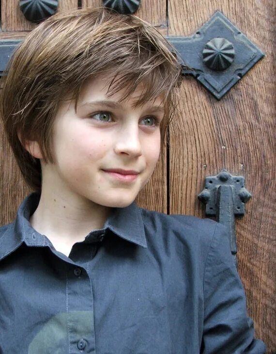 Дочь анджелины джоли 2022. Шайло джоли-питт 13 лет. Кирилл 13 лет. 2 тринадцатилетних мальчика между собой. Миша жардинов вк.